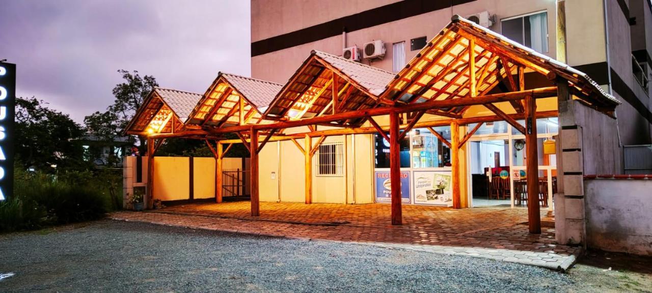 Do Parque Pousada Penha  Luaran gambar